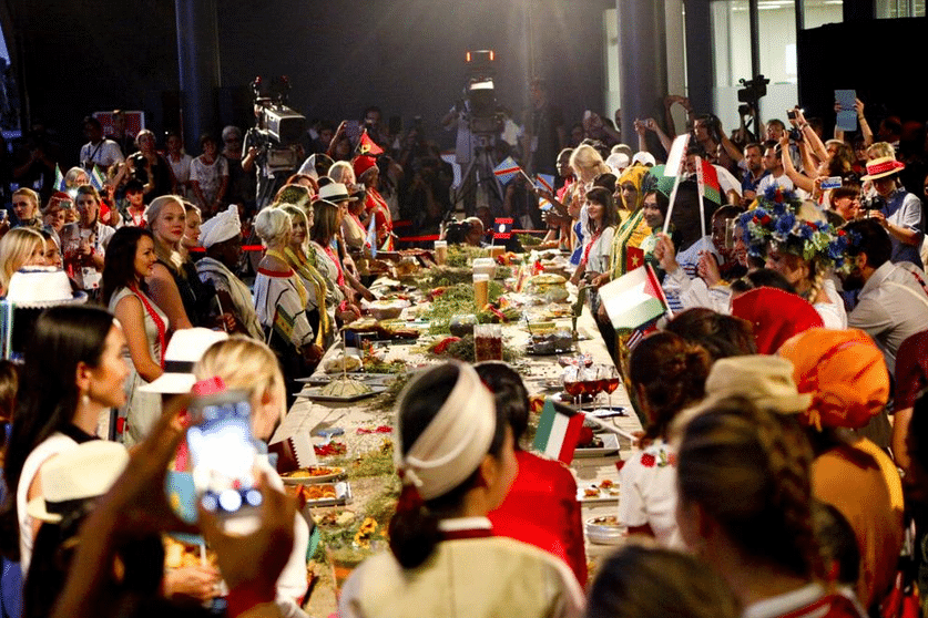 parata women for expo 2015